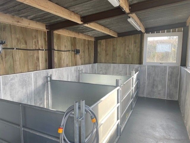 a37ab703728fa55abe63444fb12e200d1d48fddf Facilities at the seal rescue in the Highlands